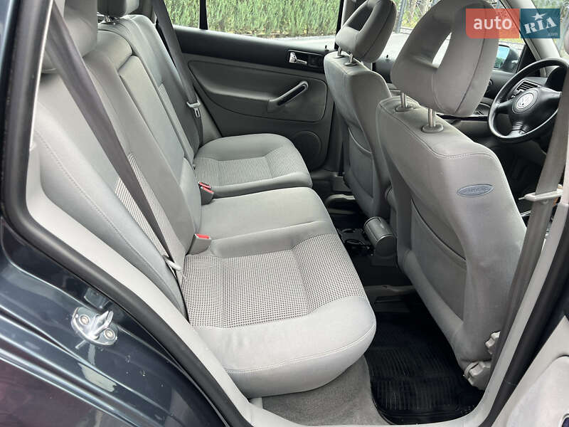 Универсал Volkswagen Bora 2000 в Вижнице