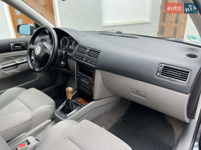 Универсал Volkswagen Bora 2000 в Вижнице