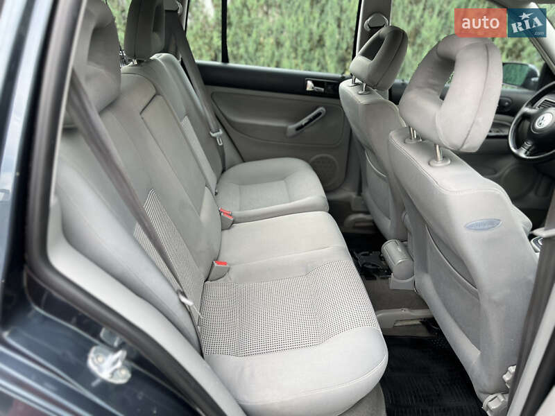 Универсал Volkswagen Bora 2000 в Вижнице