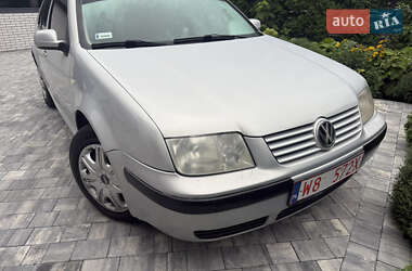 Седан Volkswagen Bora 1999 в Литине