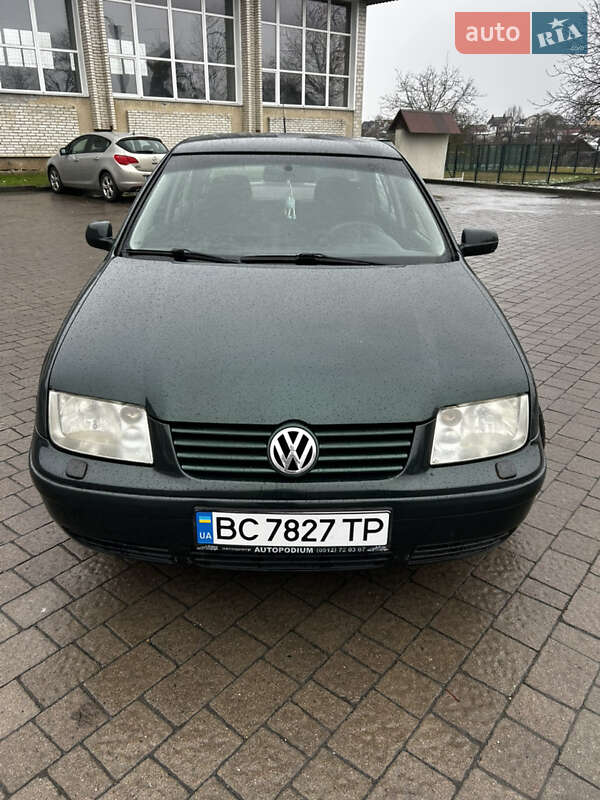 Седан Volkswagen Bora 1998 в Львові