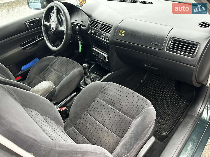 Седан Volkswagen Bora 1998 в Львові