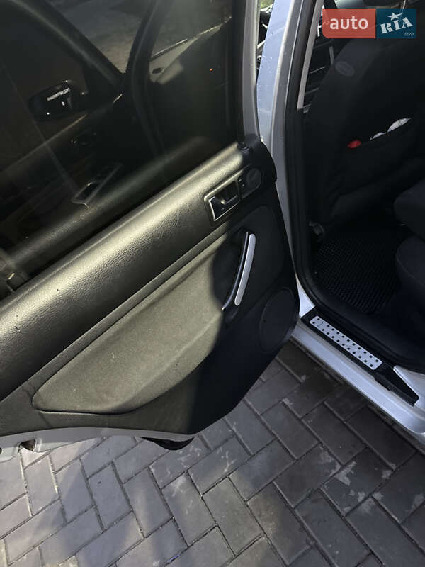 Универсал Volkswagen Bora 2001 в Шептицькому