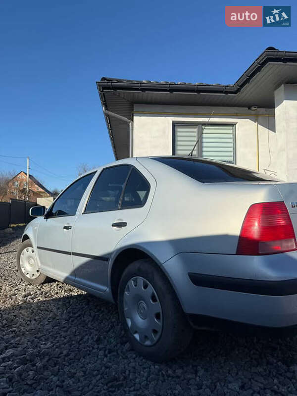 Седан Volkswagen Bora 2000 в Хмельницком