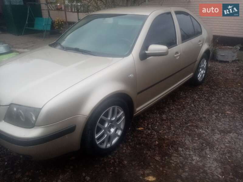 Седан Volkswagen Bora 2001 в Києві