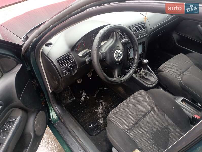 Седан Volkswagen Bora 1999 в Бродах