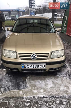 Седан Volkswagen Bora 2001 в Львові