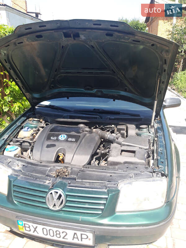 Седан Volkswagen Bora 2002 в Красилове