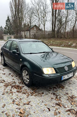 Седан Volkswagen Bora 1998 в Львові