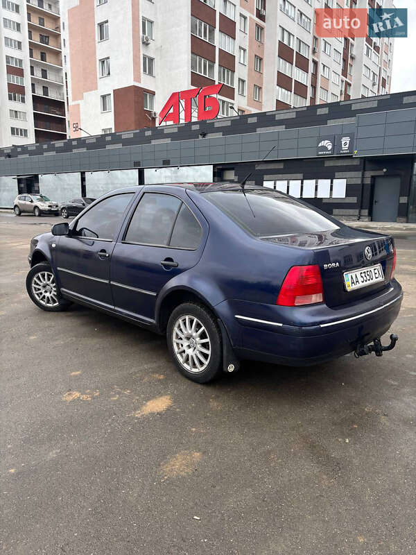 Седан Volkswagen Bora 2002 в Києві