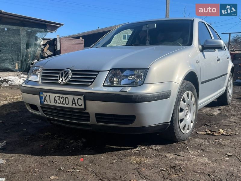 Volkswagen Bora 2000