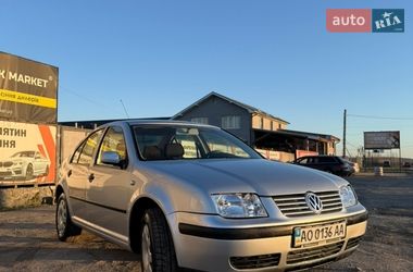 Седан Volkswagen Bora 2003 в Мукачевому