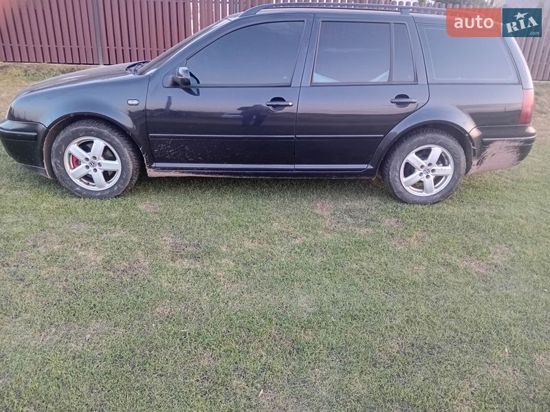 Универсал Volkswagen Bora 2001 в Городке