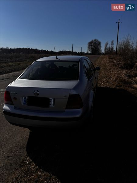 Седан Volkswagen Bora 2001 в Ровно