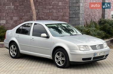 Седан Volkswagen Bora 1999 в Черкассах