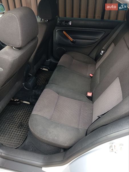 Седан Volkswagen Bora 1998 в Хмельницком