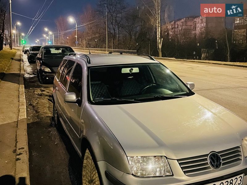 Универсал Volkswagen Bora 2001 в Ровно