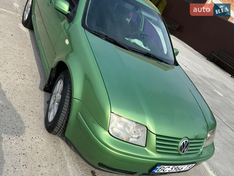 Седан Volkswagen Bora 1999 в Ходорове