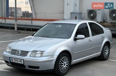 Седан Volkswagen Bora 2001 в Киеве