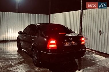 Седан Volkswagen Bora 2002 в Рахові