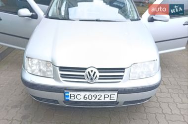Седан Volkswagen Bora 2000 в Самборі