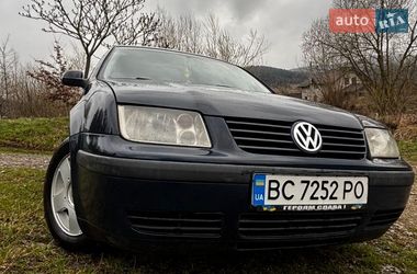 Седан Volkswagen Bora 1998 в Бориславе