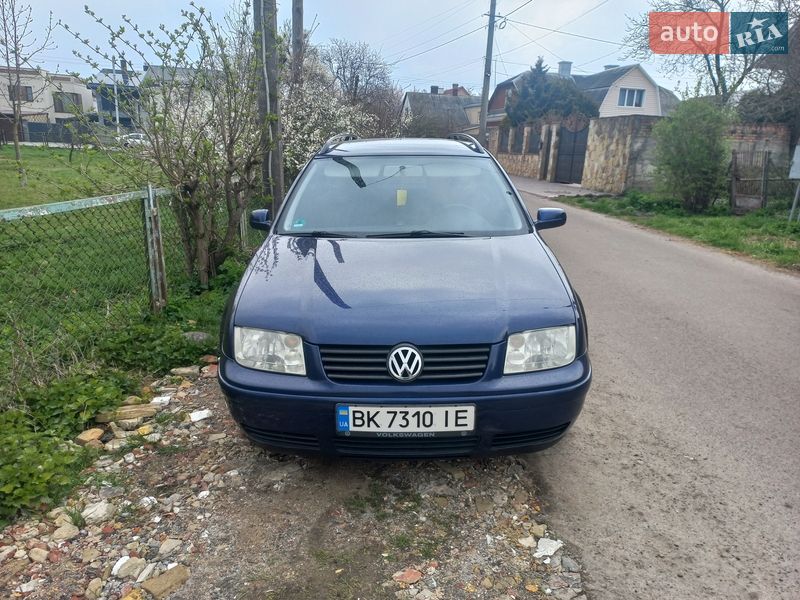 Универсал Volkswagen Bora 2001 в Ровно