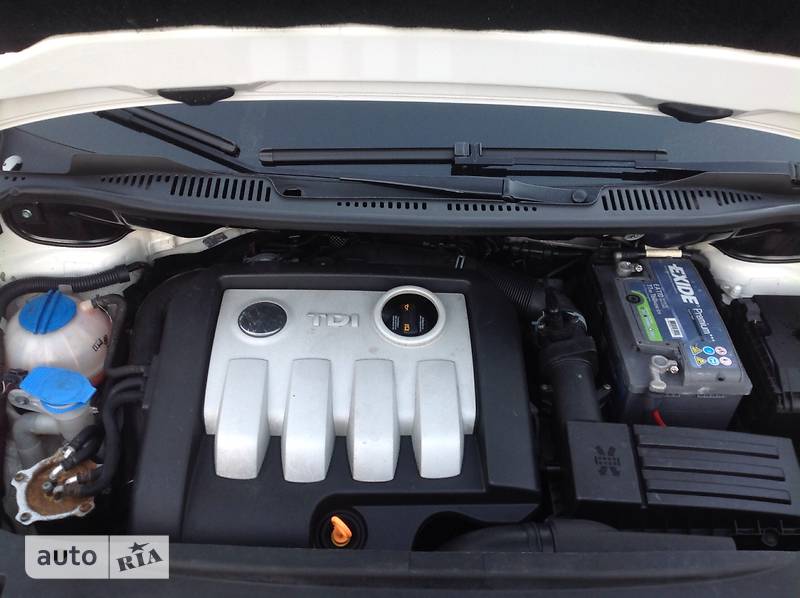 Грузопассажирский фургон Volkswagen Caddy 2005 в Ровно фото 3 Грузопассажирский фургон Volkswagen Caddy 2005 в Ровно