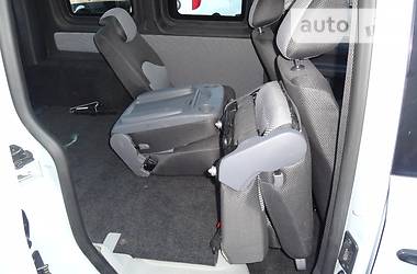 Минивэн Volkswagen Caddy 2011 в 