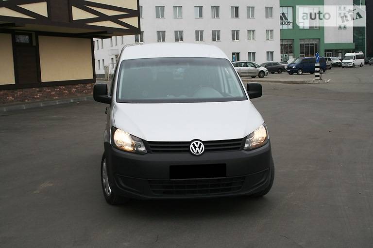 Грузопассажирский фургон Volkswagen Caddy 2010 в Киеве