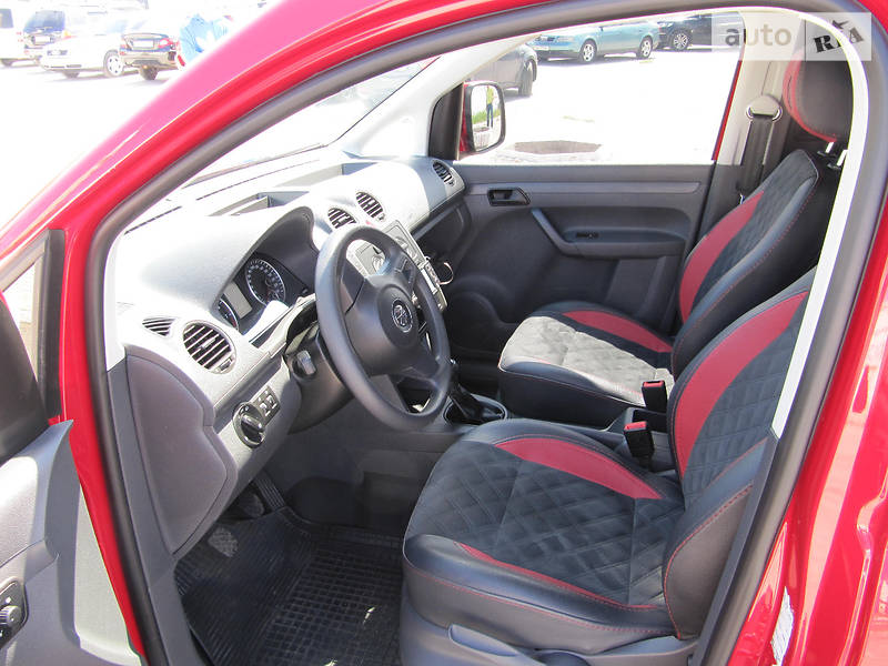 Минивэн Volkswagen Caddy 2012 в Киеве