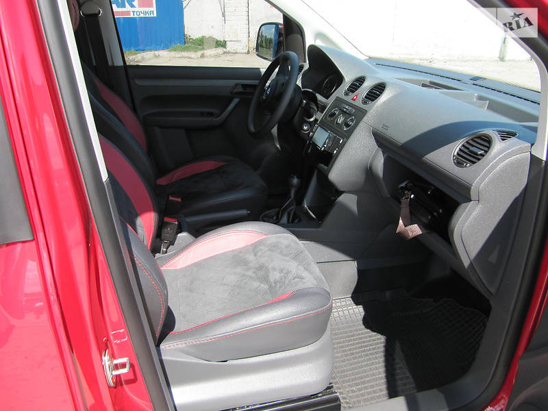 Минивэн Volkswagen Caddy 2012 в Киеве