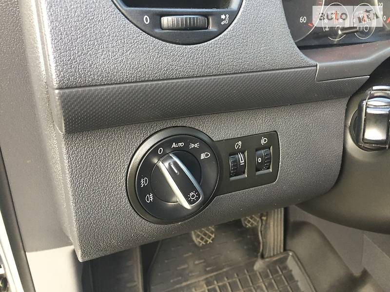 Универсал Volkswagen Caddy 2009 в Корюковке