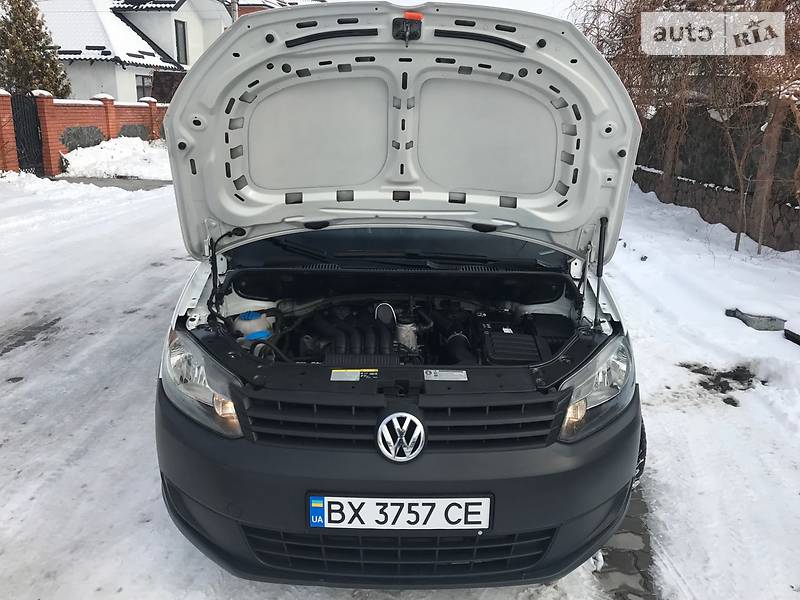 Грузопассажирский фургон Volkswagen Caddy 2012 в Хмельницком