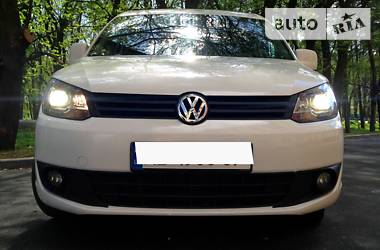 Грузопассажирский фургон Volkswagen Caddy 2011 в Виннице