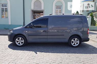 Грузопассажирский фургон Volkswagen Caddy 2011 в Ужгороде