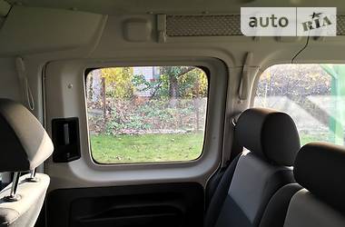 Вантажопасажирський фургон Volkswagen Caddy 2013 в 