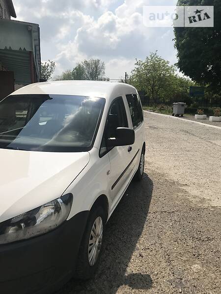 Мінівен Volkswagen Caddy 2013 в 
