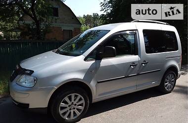 Вантажопасажирський фургон Volkswagen Caddy 2010 в 