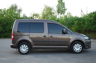 Мінівен Volkswagen Caddy 2011 в 
