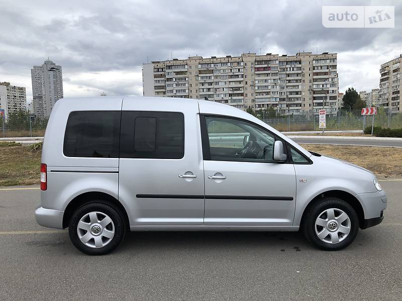 Универсал Volkswagen Caddy 2008 в Киеве