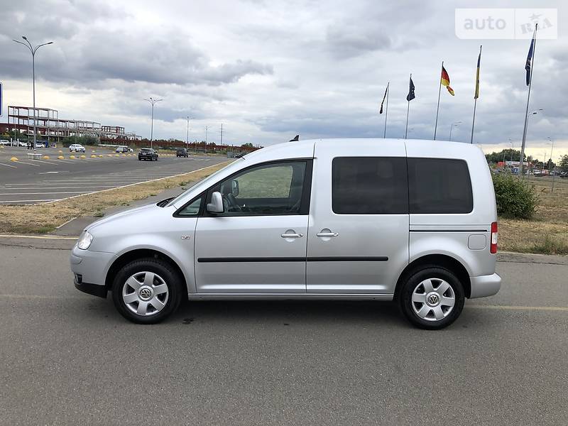 Универсал Volkswagen Caddy 2008 в Киеве