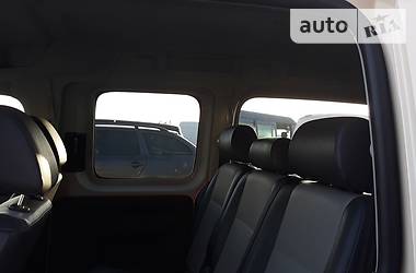 Вантажопасажирський фургон Volkswagen Caddy 2013 в Рівному