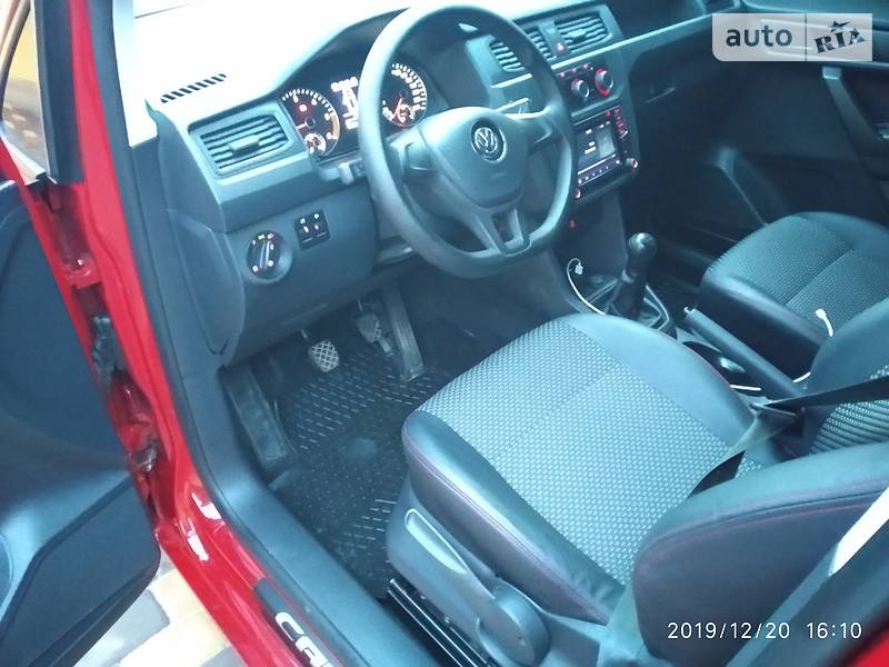 Грузопассажирский фургон Volkswagen Caddy 2016 в Дубно