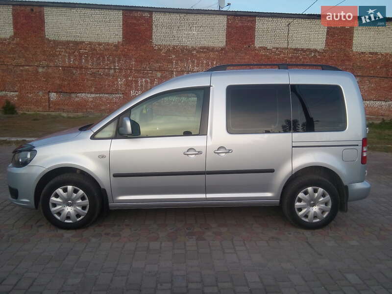 Минивэн Volkswagen Caddy 2011 в Рокитном