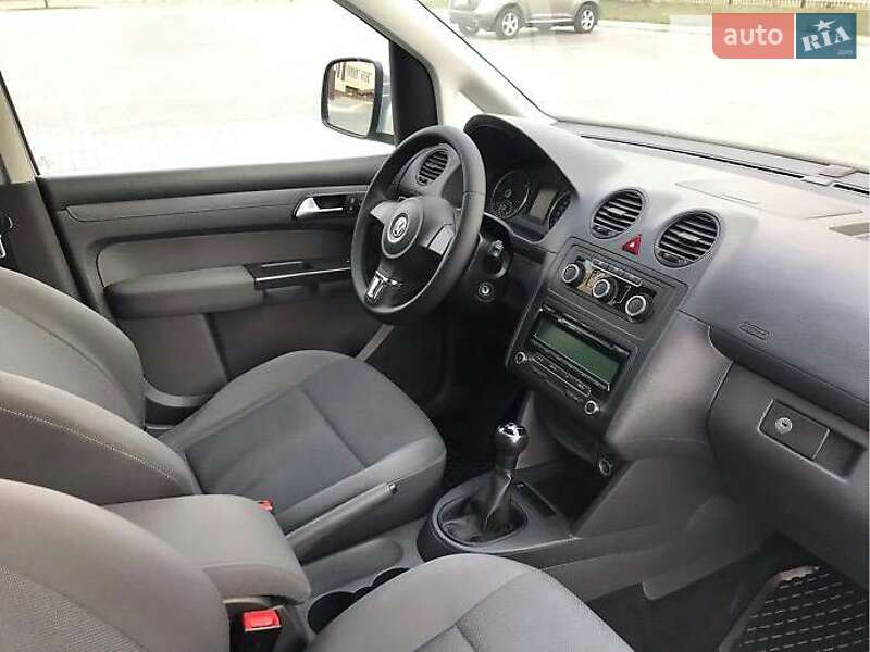 Минивэн Volkswagen Caddy 2011 в Рокитном