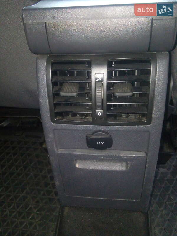 Минивэн Volkswagen Caddy 2011 в Рокитном