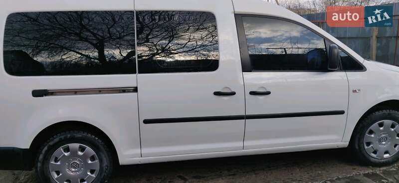 Минивэн Volkswagen Caddy 2015 в Хмельницком