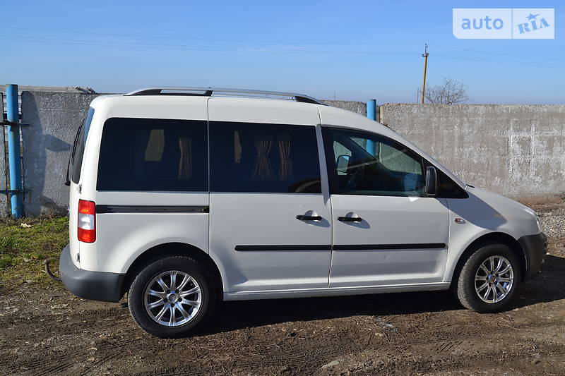 Универсал Volkswagen Caddy 2010 в Новом Буге