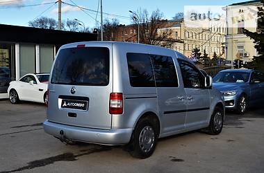 Мінівен Volkswagen Caddy 2010 в 